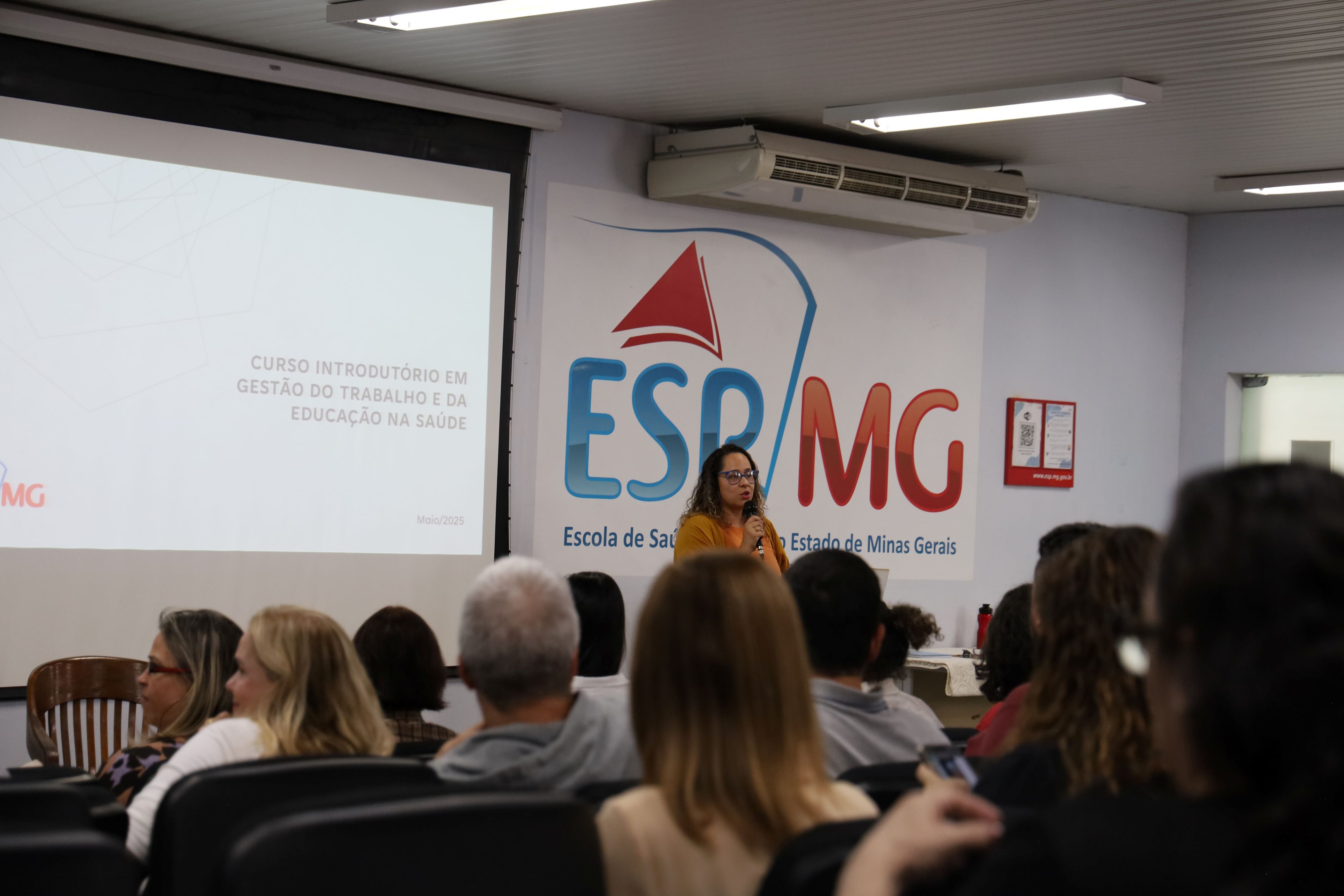 ESP-MG e SES-MG promovem capacitação para profissionais da saúde que atuam na gestão do trabalho e educação no estado