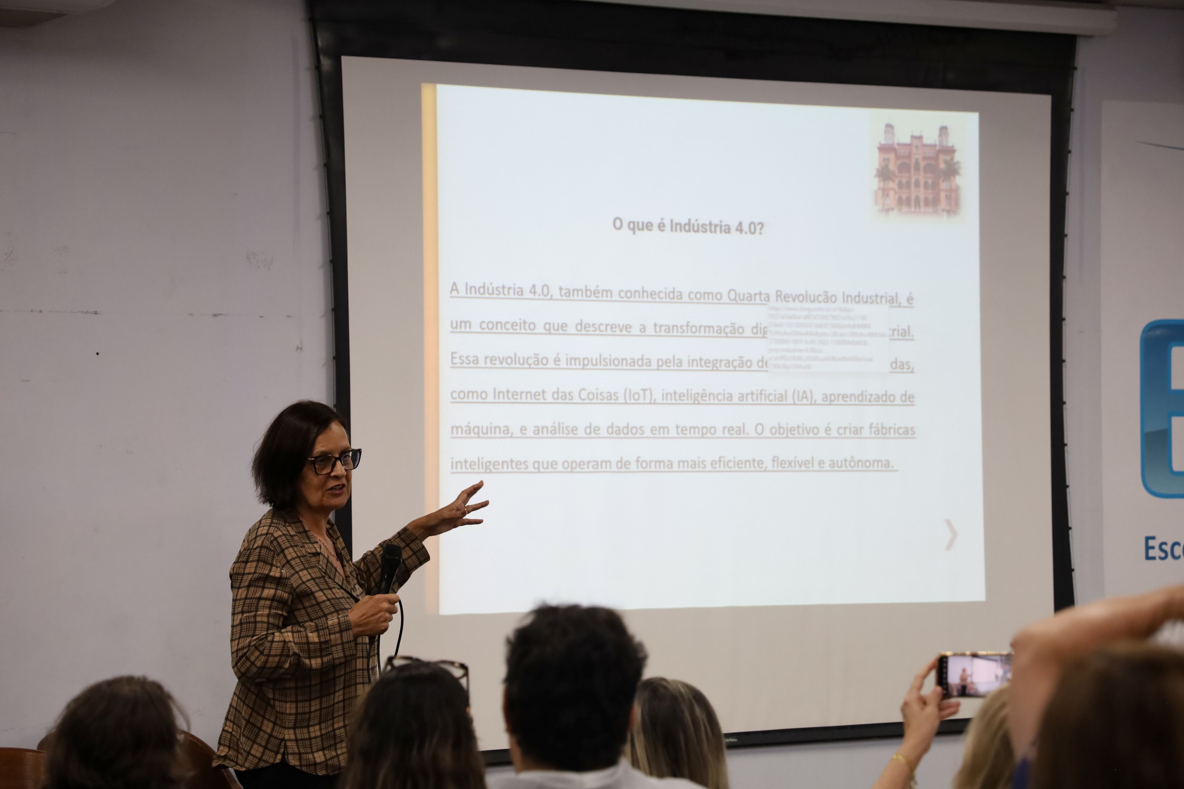 Professora Maria Helena Machado, da Escola Nacional de Saúde Pública Sergio Arouca, da Fiocruz (ENSP/Fiocruz).
