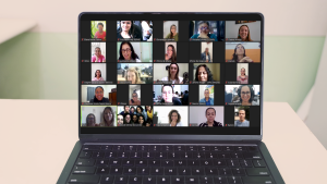 Print de tela com os discentes de uma das Oficinas.