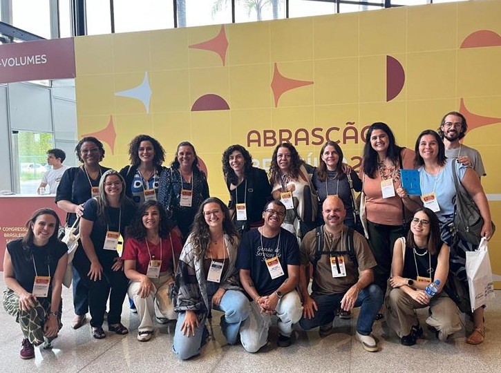 Equipe da ESP-MG compartilha produção acadêmica no 14º Abrascão