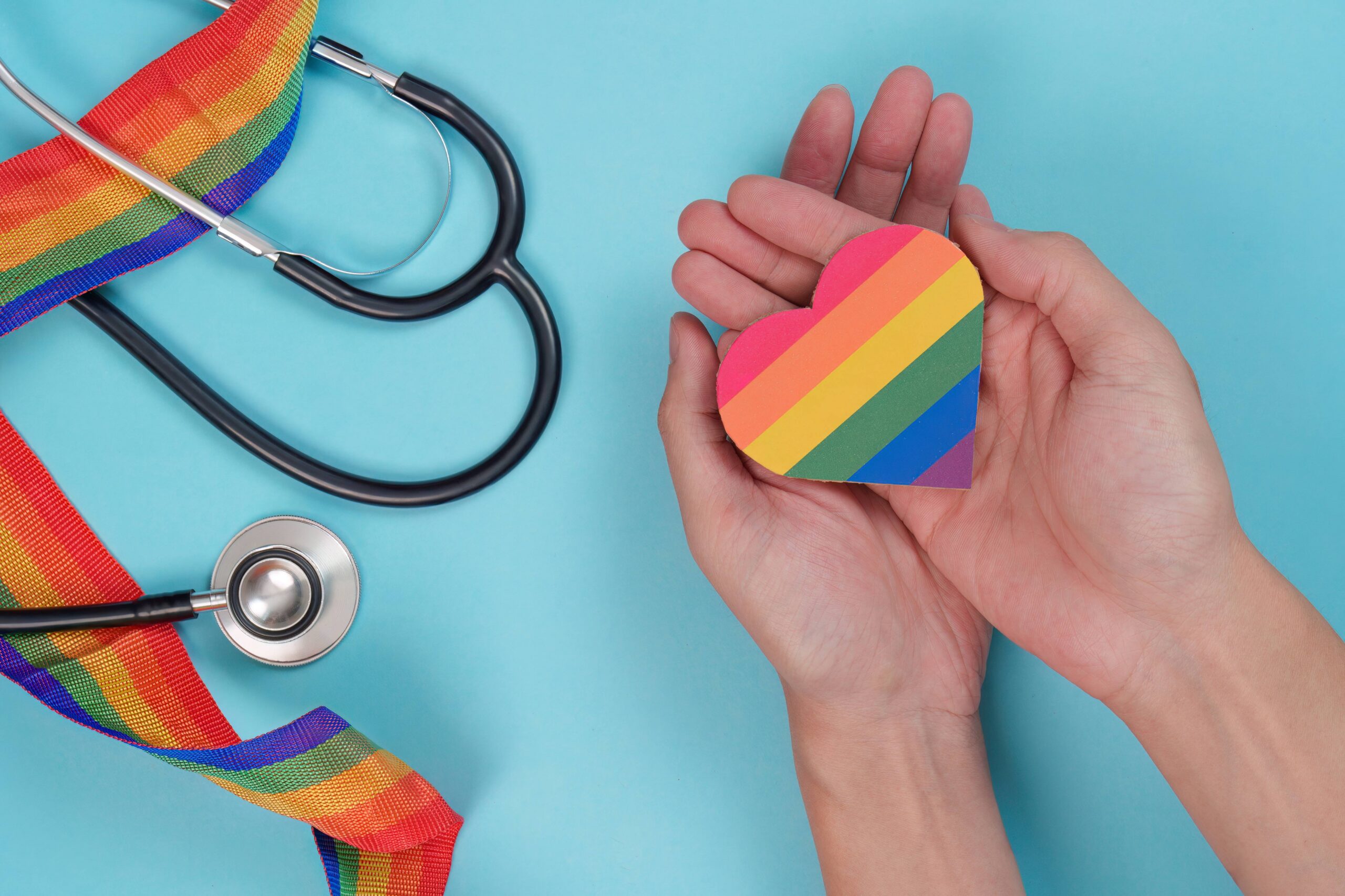 ESP-MG abre inscrições para curso EaD sobre saúde da população LGBTQIAPN+ na Atenção Primária